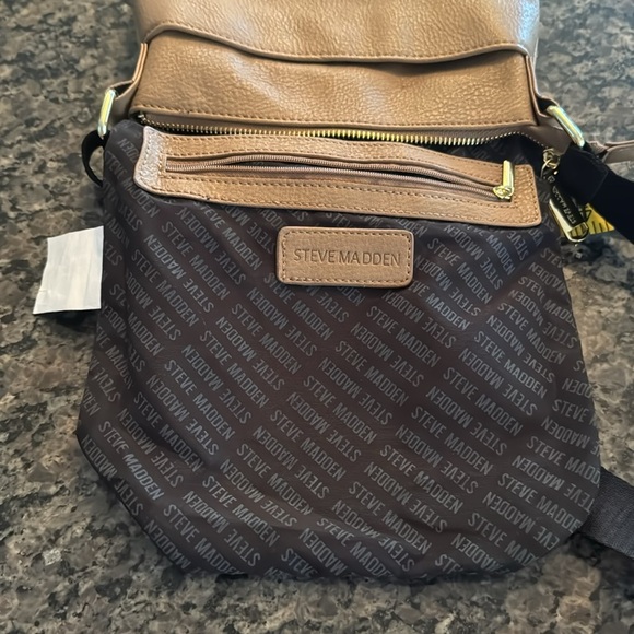 Steve Madden tan leather crossbody EUC - Picture 11 of 14